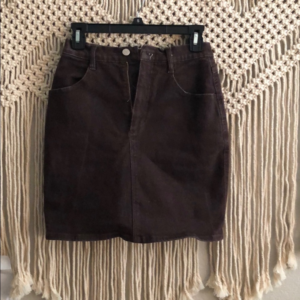 Martin mid length skirt.